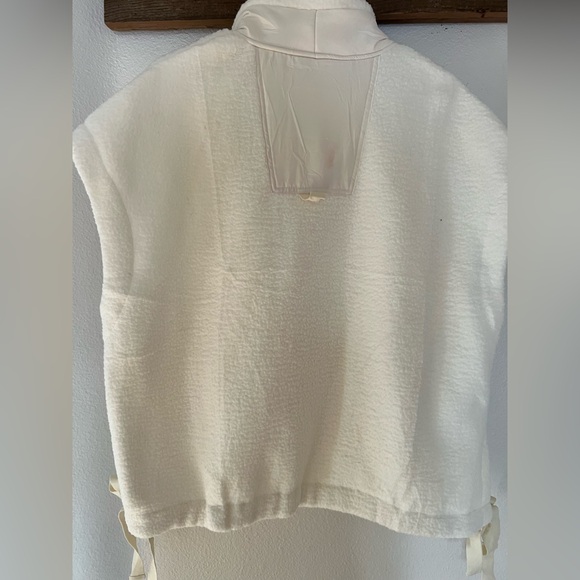 NWOT Women's Vest - Picture 4 of 5